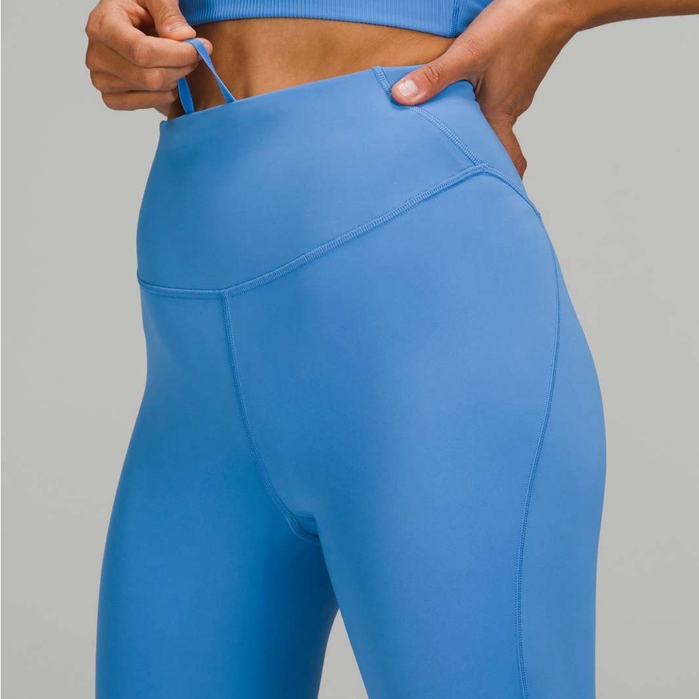 NWOT / Lululemon Base Pace High-Rise Crop 23" - Picture 2 of 9